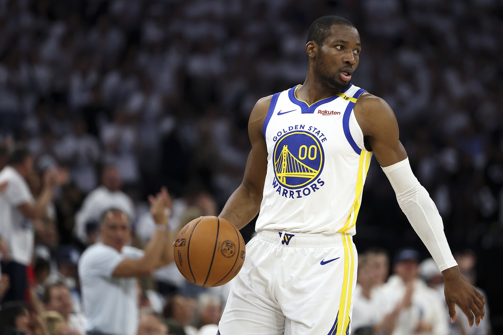 先簽后換？勇士預(yù)計(jì)給庫(kù)明加提供資質(zhì)報(bào)價(jià) 籃網(wǎng)能提供2000萬(wàn)+起薪