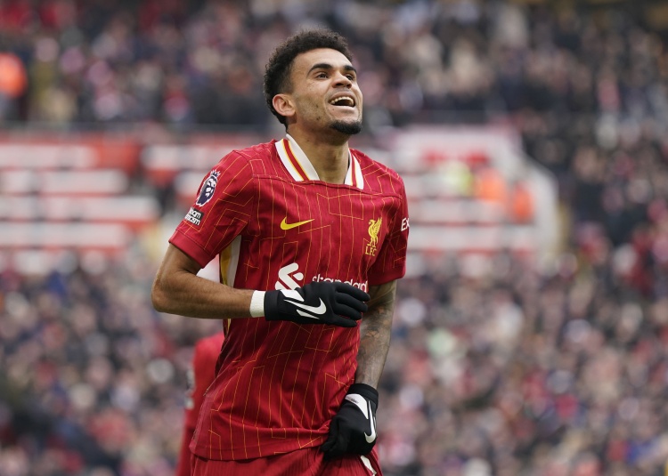 世體：巴薩希望簽下迪亞斯，但必須賣球員獲得足夠資金滿足注冊(cè)