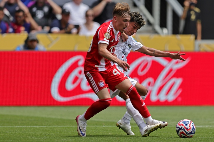 未來之星！拜仁17歲小將完成生涯首秀，球員在梯隊29場34球11助