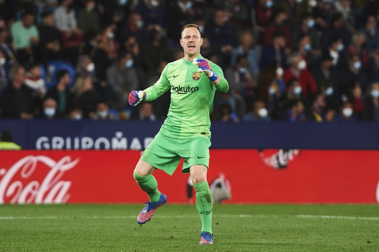 每體：高薪+主力+留主流聯(lián)賽，特爾施特根今夏可選的球隊(duì)并不多