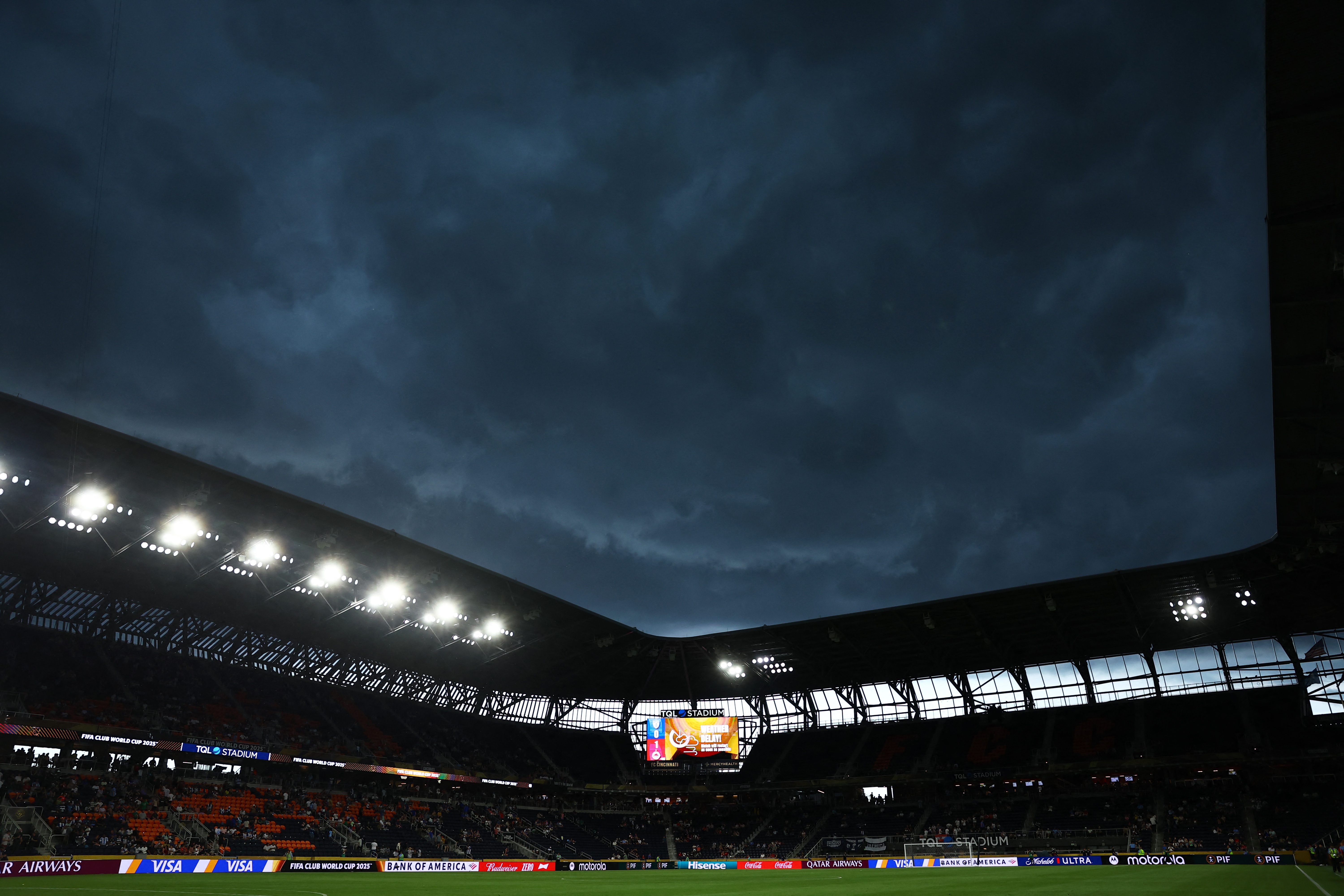 皇馬比賽遇雷暴天氣！馬卡：若球場附近有雷電活動，比賽自動暫停