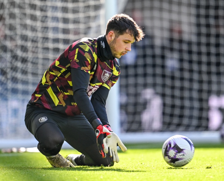 記者：紐卡2600萬(wàn)英鎊報(bào)價(jià)特拉福德被拒，伯恩利要價(jià)接近3500萬(wàn)