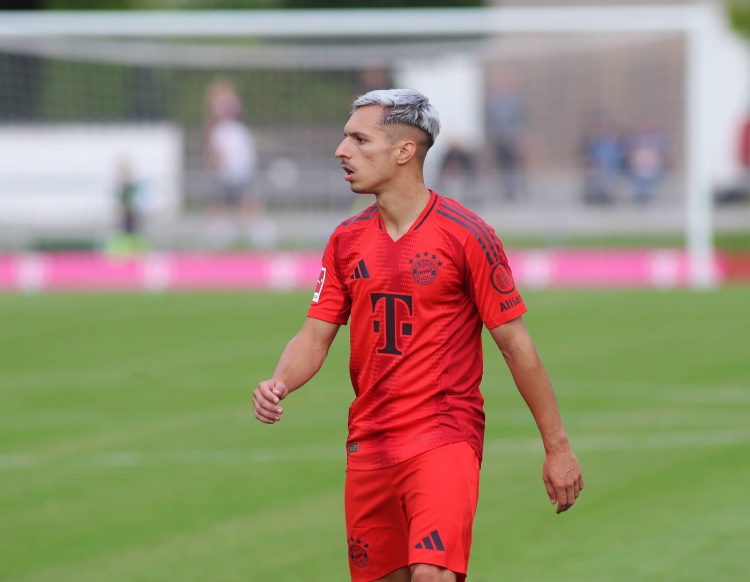 馬卡：塞爾塔希望本周敲定薩拉戈薩，但不愿接受強制買斷條款