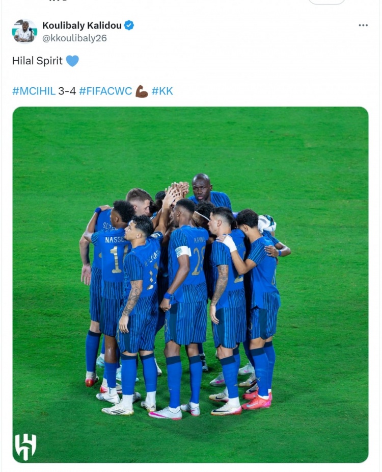 斬獲進(jìn)球！庫利巴利社媒曬新月球員合照，慶祝擊敗曼城晉級