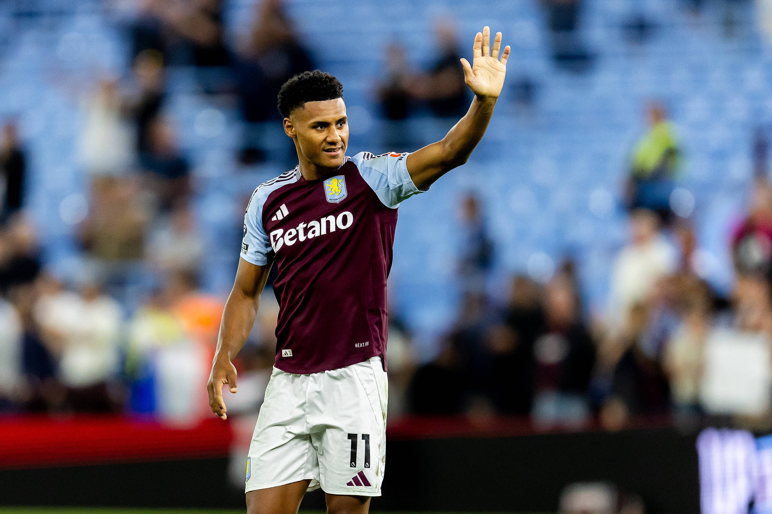 鏡報(bào)：曼聯(lián)和維拉談過拉什福德&沃特金斯互換，現(xiàn)在曼聯(lián)仍關(guān)注他