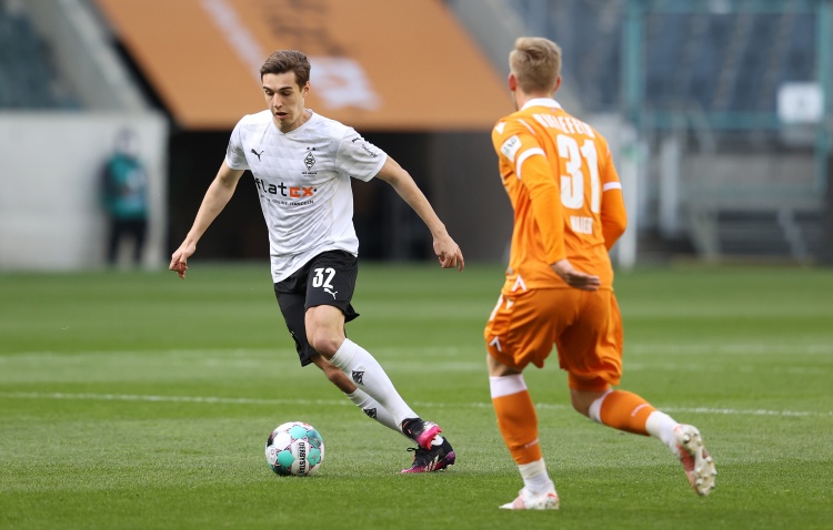 官方：因詆毀俱樂部總監(jiān)，門興對諾伊豪斯罰款＋下放青年隊4周