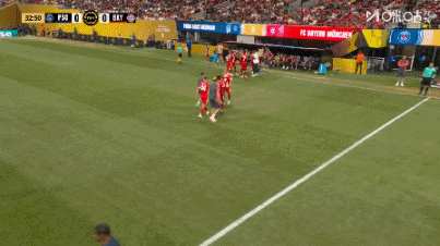 斯坦尼西奇?zhèn)耍┮撂嫜a登場