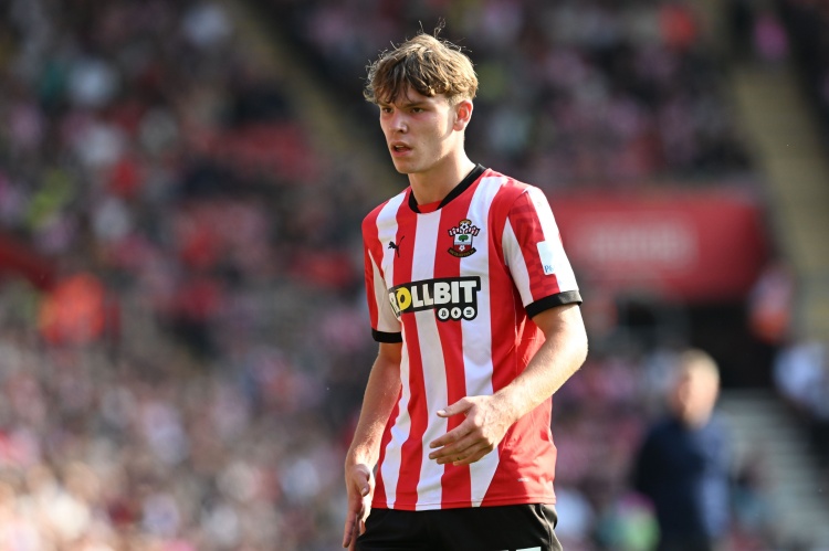 記者：曼聯(lián)、熱刺等4隊(duì)有意19歲邊鋒迪布林，但圣徒仍未收到報(bào)價(jià)