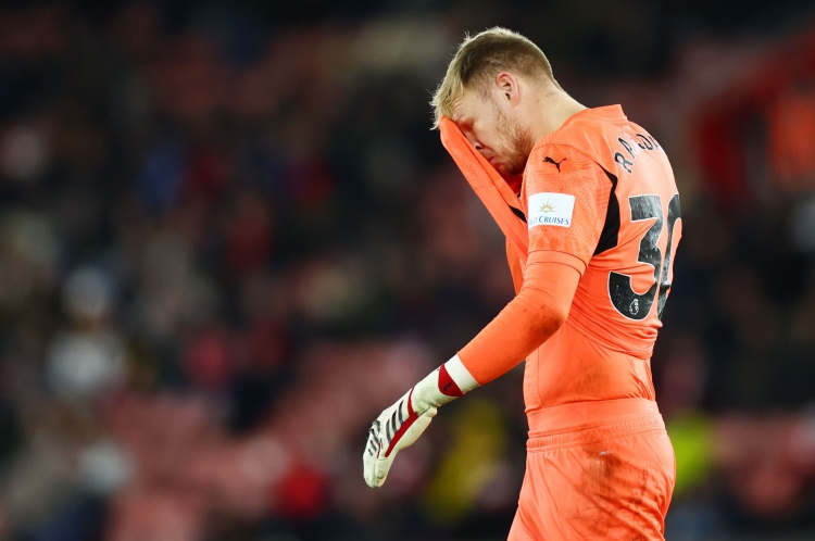 英媒：拉姆斯代爾已將離隊意愿告知南安普頓，他傾向于留在英格蘭