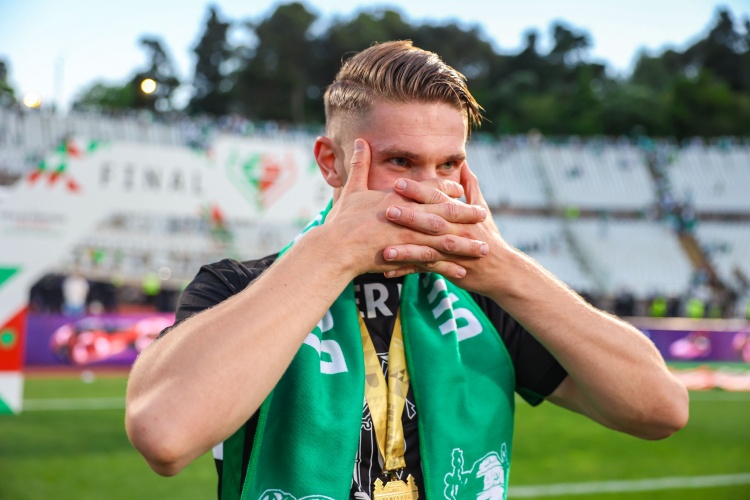 拉扯！記者：葡體今早要求約克雷斯明天歸隊(duì)訓(xùn)練，球員仍然拒絕