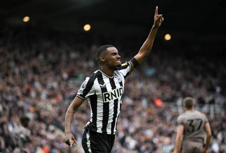 2人轉(zhuǎn)會？上賽季英超中鋒參與進球榜：伊薩克&哈蘭德&沃特金斯前3