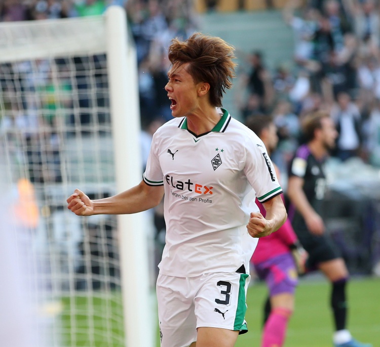 記者：哈托接近加盟切爾西，阿賈克斯加入競(jìng)爭(zhēng)日本后衛(wèi)板倉(cāng)滉