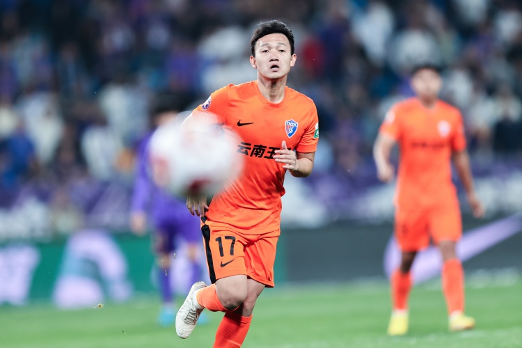 馬德興：玉昆戰(zhàn)申花開出頂格獎(jiǎng)金；高原主場(chǎng)當(dāng)爭冠判官？