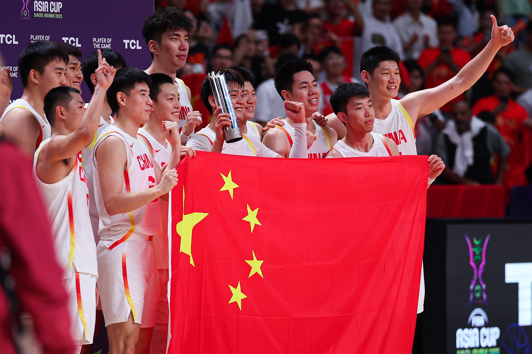 代表作之一！趙睿成為首功之臣 他無愧中國男籃的隊(duì)長