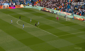 精彩兩連撲！比賽尾聲特拉福德連續(xù)撲出索蘭克+奧多貝爾射門(mén)