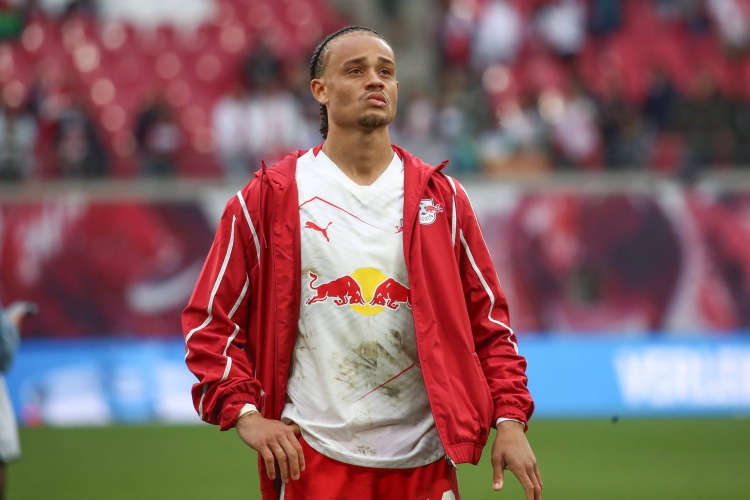 記者：如果出售恩昆庫，將為切爾西引進哈維-西蒙斯打開大門