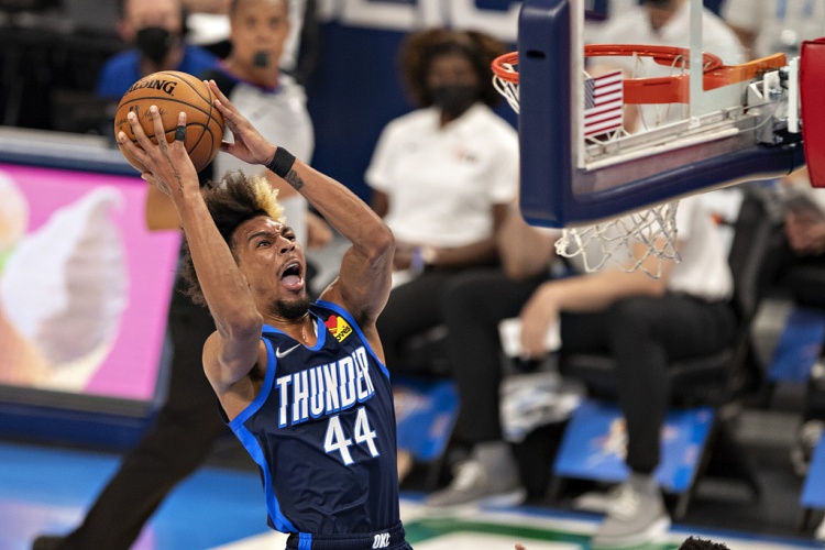 NBA生涯場均2分1.1板！Scotto：灰熊與小查理-布朗達(dá)成了簽約協(xié)議