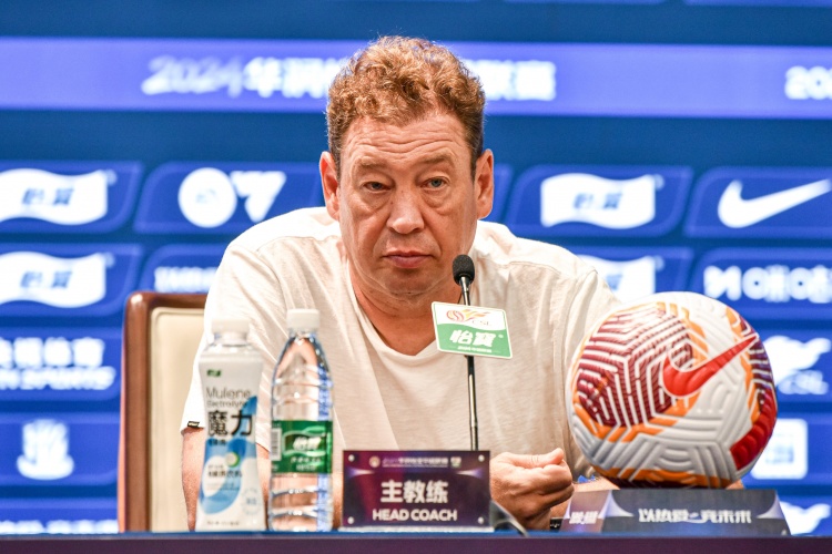 斯盧茨基：亞冠不單純?yōu)榱宋覀兊那蛎?，也是為所有中超俱樂部而?zhàn)